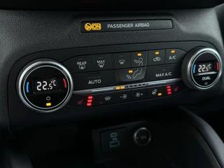 Ford Kuga Ford Kuga 2.5 PHEV Titanium | Trekhaak | Head up display | - afbeelding nr 31
