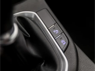 Hyundai i30 (APPLE CARPLAY, NAVIGATIE, CAMERA, CLIMATE, TREKHAAK, SPORTSTOELEN, CRUISE, LM VELGEN, NIEUWSTAAT) - afbeelding nr 24