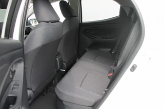 Toyota Yaris Toyota Yaris 1.5 Hybrid 115 Team Player - 93 pk **Camera / Carplay - afbeelding nr 12
