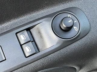 Citroën Berlingo Citroen Berlingo 1.6 BlueHDI Club Airco Cruise Carplay Trekhaak Imperiaal Pdc - afbeelding nr 31