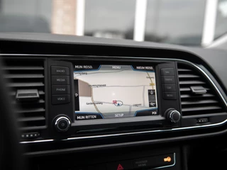 SEAT Leon | Navigatie & Apple Carplay/Android Auto | Parkeersensoren | Hoogteverstelling stoelen | Climate control | Donker getint glas | Cruise control - afbeelding nr 12