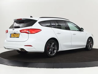 Ford Focus Ford Focus 1.5 EcoBoost ST Line X | Camera | Carplay | Trekhaak | Full LED | Navigatie | Keyless | Digital Cockpit | Climate control | Parkeerhulp | Cruise control - afbeelding nr 32