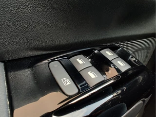Citroën C3 Citroën C3 1.2 PURETECH SHINE BUSINESS Keyless | Stoelverwarming | Houtinleg dashboard - afbeelding nr 23