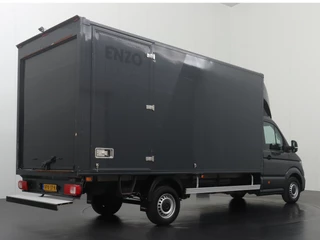 Volkswagen Crafter Volkswagen Crafter 2.0TDI 177PK Automaat Bakwagen 4.60 Meter Laadlengte | Airco | Camera | Dakspoiler - afbeelding nr 2