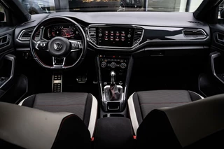 Volkswagen T-Roc Volkswagen T-Roc 1.5 TSI R-Line|PANO|19''|ACC|NAV|CARPLAY - afbeelding nr 9