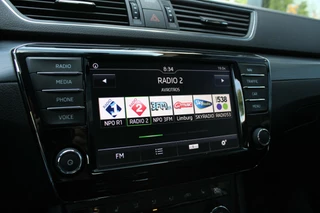 Škoda Superb Skoda Superb Combi 1.6TDI Automaat |Canton | Trekhaak | Stoelverwarming - afbeelding nr 24