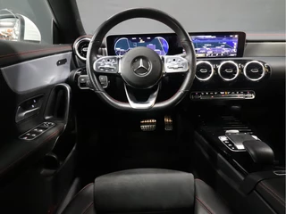 Mercedes-Benz CLA [APPLE CARPLAY, ANDROID, CAMERA, STOELVERWARMING, PDC V+A, HALF LEDER, CRUISE, NIEUWSTAAT] - afbeelding nr 10