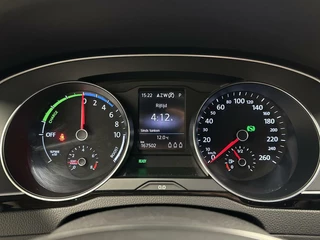 Volkswagen Passat Volkswagen Passat 1.4 TSI GTE Connected TREKHAAK-NAVI-DAB-STOELVERWARMING - afbeelding nr 21