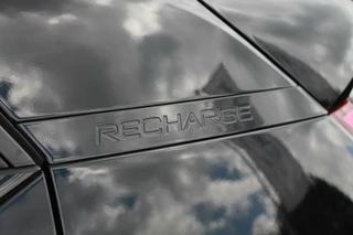 Volvo XC40 Volvo XC40 T4 Recharge R-Design | Stoelverwarming | Parkeercamera | BLIS | Pilot Assist | Electr. Stoelen | Glossy Black | Keyless - afbeelding nr 12