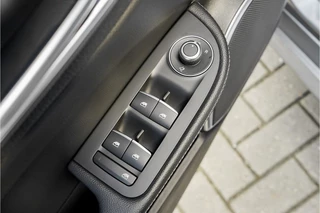 Alfa Romeo Giulia Facelift CarPlay Leder 19