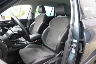 Škoda Kodiaq LED, PDC , Navi, Cruisecontrol, Stoelverwarming , Carplay, Trekhaak . Achteruitrijcamera ,Canton Audio ,LMV,  etc - afbeelding nr 17