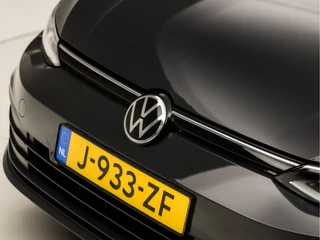 Volkswagen Golf Volkswagen Golf 1.0 TSI Sport (APPLE CARPLAY, CLIMATE, LED KOPLAMPEN, SPORTSTOELEN, LM VELGEN, LANE ASSIST, NIEUWSTAAT) - afbeelding nr 29