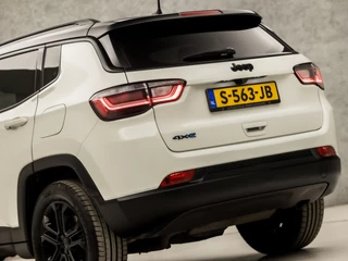 Jeep Compass 240Pk Automaat (APPLE CARPLAY, GROOT NAVI, 360 CAMERA, VIRTUAL COCKPIT, LEDER, KEYLESS, SPORTSTOELEN, ADAPTIVE CRUISE, GETINT GLAS, LED KOPLAMPEN, NIEUWSTAAT) - afbeelding nr 11