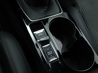 Peugeot 208 Peugeot 208 1.2 PureTech 100 GT | Navigatie | Camera | Adaptive cruise contr - afbeelding nr 39