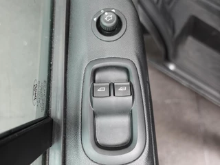 Ford Transit Custom Ford Transit Custom 300 2.0 TDCI 130pk L2H1 Trend Automaat Airco Navigatie Cruisecontrol Camera Parkeersensoren Trekhaak Betimmering - afbeelding nr 11
