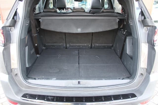 Peugeot 5008 Peugeot 5008 1.2 130PK AUTOMAAT GT PACK BUSINESS | PANORAMISCH SCHUIF/KANTEL DAK | AFNEEMBARE TREKHAAK | ALCANTARA BEKLEDING | FULL LED KOPLAMPEN | FOCAL AUDIO | 19