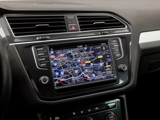 Volkswagen Tiguan 150Pk Automaat (VIRTUAL COCKPIT, APPLE CARPLAY, NAVIGATIE, KEYLESS, STOELVERWARMING, CLIMATE, SPORTSTOELEN, ADAPTIVE CRUISE, LED KOPLAMPEN, PARKEERSENSOREN, NIEUWE APK, NIEUWSTAAT) - afbeelding nr 28
