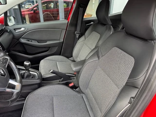 Renault Clio Renault Clio 1.0 TCe 100PK Navi, camera, Cruisecntrl, PDC, LM-velgen, Leder - afbeelding nr 10
