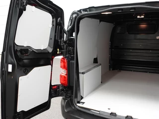 Opel Vivaro Opel Vivaro 2.0 BlueHDi 145PK L2 Automaat Airco Navigatie Trekhaak Side Bars Betimmering Laadruimte - afbeelding nr 34