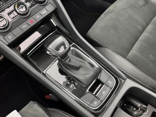 Škoda Karoq Škoda Karoq 1.5 TSI ACT Business Edition Aut. *PANO | 1/2LEATHER | FULL-LED | NAVI-FULLMAP | KEYLESS | COMFORT-SEATS | CAMERA | DAB+ | ECC | PDC | CRUISE | 18''ALU | TOWBAR* - afbeelding nr 16