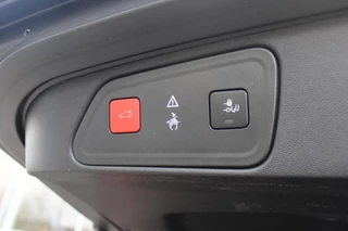 Peugeot 3008 Peugeot 3008 1.2 130PK BLUE LEASE PREMIUM | 19