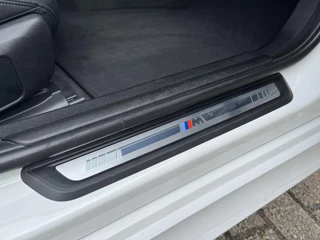 BMW 3 Serie BMW 3-serie Touring 320i High Exec. M-Sport individual Sfeer Leder Camera Pdc v+a Trekhaak Led - afbeelding nr 26
