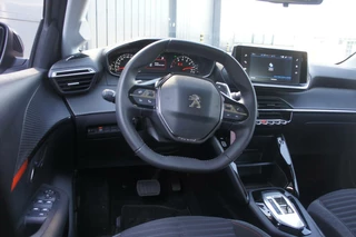 Peugeot 208 Peugeot 208 1.2 Automaat CarPlay|Cruise|Navigatie|PDC|Velgen - afbeelding nr 5