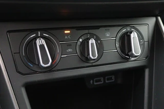 Volkswagen Polo Volkswagen Polo 1.0 TSI Comfortline Airco, ACC, Apple Carplay, Navigatie, Bluetooth, Elektrisch Pakket, DAB - afbeelding nr 40