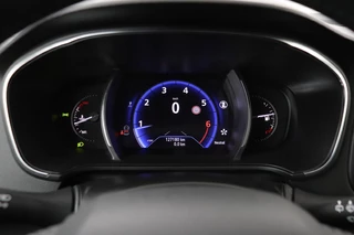 Renault Mégane Renault Mégane 1.3 TCe Limited | Carplay | Camera | Navigatie |  Sfeerverlichting | Keyless | Climate control | Cruise control | Parkeerhulp - afbeelding nr 15