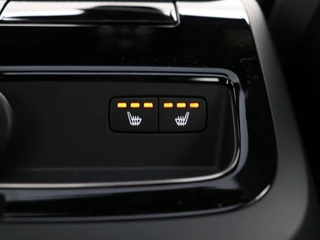 Volvo S60 Volvo S60 T6 PLUG-IN HYBRID LONG RANGE PLUS DARK SCHUIFDAK 19INCH HARMAN K - afbeelding nr 35