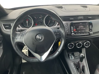 Alfa Romeo Giulietta Alfa Romeo Giulietta 1.750 Turbo 241pk Veloce Automaat Carplay Sport-Stoelen Nav/Cruise Voll.Onderhouden! - afbeelding nr 47