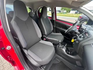 Toyota Aygo Toyota Aygo 1.0 VVT-I 5-drs x-fun '' Airco - Elektrische ramen - CPV '' - afbeelding nr 23