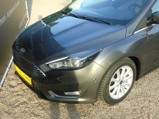 Ford Focus Ford Focus 1.0 Ecoboost 125PK Automaat - 2016 - Airco - Navi - PDC - afbeelding nr 10