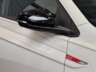 Volkswagen Polo Volkswagen Polo 2.0 TSI GTI 207PK PANO IQ LED/GRILL CAMERA STOELVERW ADAP.CRUIS ZWARTE.HEMEL 18'' LMV BEATS AUDIO 