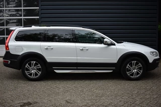 Volvo XC70 Volvo XC70 2.4 D4 AWD CROSS COUNTRY CLASSIC EDITION!!!5 CILINDER!!NIEUWSTAAT!!AUTOMAAT!!BJ 2016!!20894 EURO!! - afbeelding nr 28