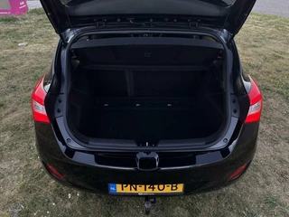 Hyundai i30 Hyundai i30 1.6 GDi GO! - NAVI/CLIMA/CAMERA/CRUISE/NAP - afbeelding nr 15