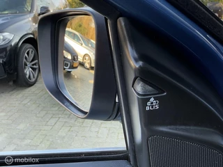 Volvo XC60 Volvo XC60 2.0 D4 FWD R-Design Geartronic-8 /Harman-Kardon/Pano-dak/SensusNav/Camera/Adap.CC/2xElek.stoel/Volle auto/Dealer onderhouden. - afbeelding nr 25