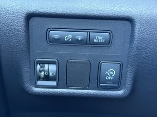 Nissan Micra Nissan Micra 1.5 dCi N-Connecta Navi Clima Cruise DAB+ PDC - afbeelding nr 18