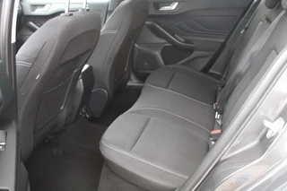 Ford Focus Ford Focus Wagon 1.0 EcoBoost Hybrid Titanium Style | Winter Pack | Camera | Navigatie | Cruise control | Privacy glass | NIEUW MODEL - afbeelding nr 29