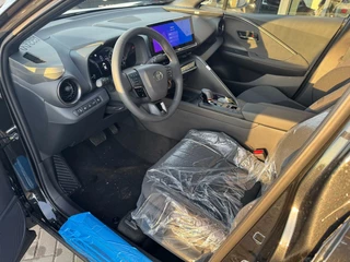 Toyota C-HR Toyota C-HR 2.0 Plug-In Hybrid 220 First Edition / nieuw! - afbeelding nr 6