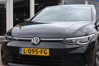 Volkswagen Golf Volkswagen Golf 1.5 eTSI 150pk 7-DSG R-Line Business - afbeelding nr 30
