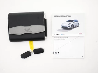 Kia e-Niro (INCL-BTW) Aut. *FULL-LEATHER | NAVI-FULLMAP | DAB | ADAPT.CRUISE | BLINDSPOT | CAMERA | HEATED/COOLED-COMFORTSEATS | KEYLESS | JBL-SOUND | MEMORY-PACK | DIGI-COCKPIT | SHIFT-PADDLES | ... - afbeelding nr 34