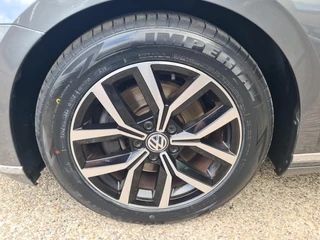 Volkswagen Passat Volkswagen Passat Variant 1.6 TDI NLS|Led|Pano|Virtueel Dash - afbeelding nr 35