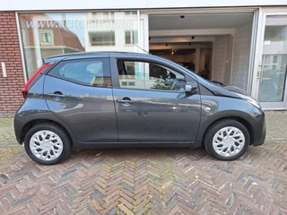 Toyota Aygo Toyota Aygo 1.0 VVT-i X-Play Limited 5Drs /Navi/Camera/Apple/Android/Airco/garantie - afbeelding nr 8