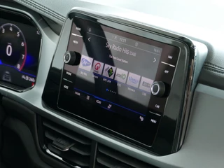 Volkswagen T-Roc Volkswagen T-Roc 1.5 TSI 150PK CARPLAY NAVI STOEL VERW. LED VIR.COCKPIT 03/2024 