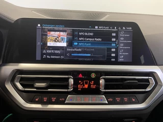 BMW 3 Serie BMW 3-serie Touring 320e M-Sport Aut-8 Panoramadak Adaptive M-Technic Chassis LED Navi Cruise Control PDC VA 19