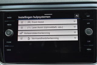 Volkswagen T-Roc Volkswagen T-Roc Cabrio 1.5 TSI 150PK | Camera | Navigatie | DAB | Stoelverwarming | PDC rondom | LM-Velgen - afbeelding nr 21