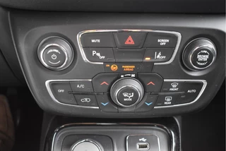 Jeep Compass | Navigatie | Bluetooth | Climate Contr | Cruise Contr | LM-Velgen | Netjes - afbeelding nr 18