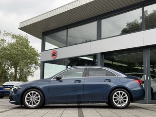 Mercedes-Benz A-Klasse Mercedes-Benz A-klasse 180 Aut. Luxury M-BUX | LED | Navi | Camera | Carplay | - afbeelding nr 3