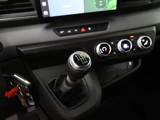 Renault Master | Multimedia | 3-Persoons | Airco | Cruise - afbeelding nr 17
